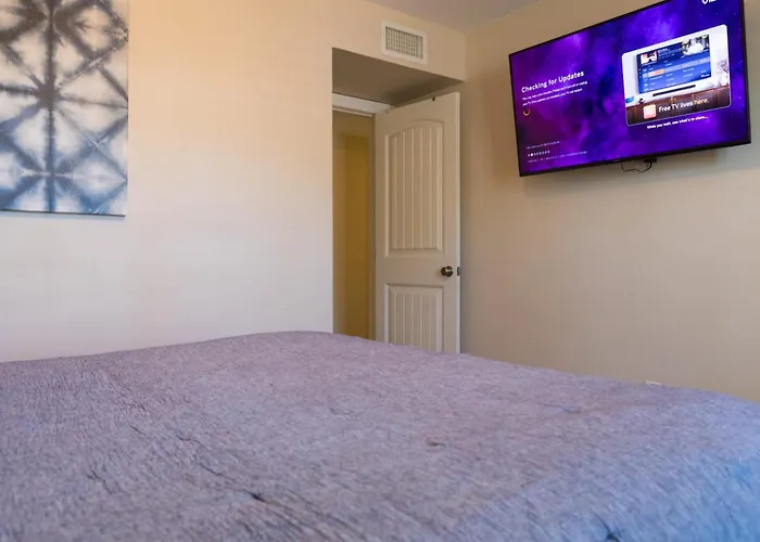 Charming House Near Kierland Pool Heater Hot Tub *