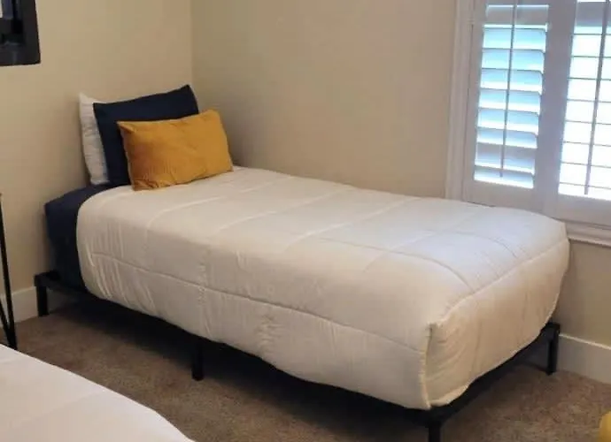 Charming House Near Kierland Pool Heater Hot Tub *